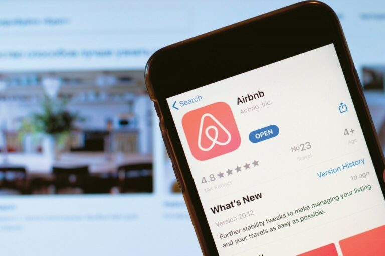 Παράταση της αναστολής νέων αδειών Airbnb στην Αθήνα